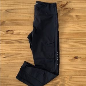 Women’s Nike Dri-Fit Capri Leggings S